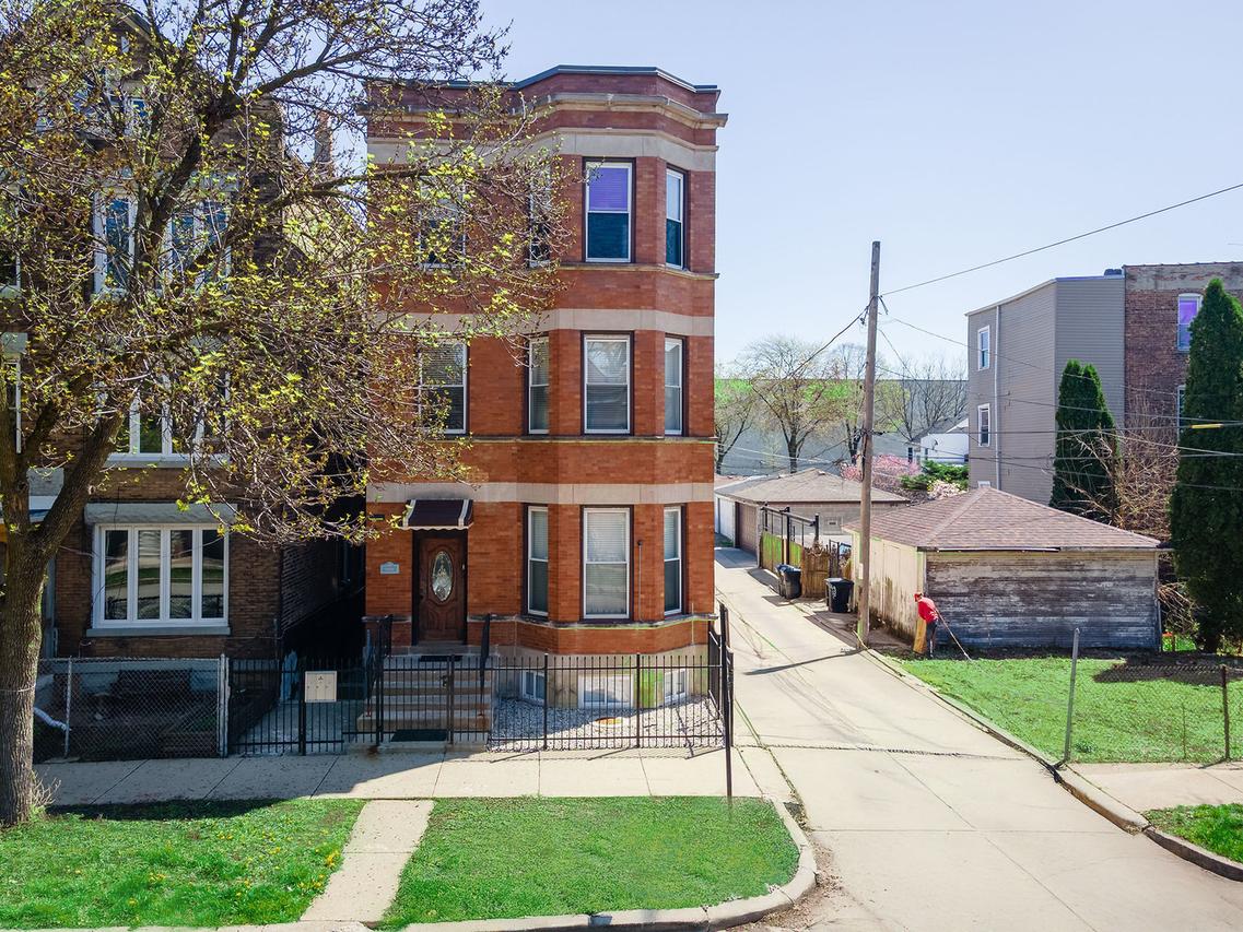 1643 S Fairfield Ave., Chicago, IL 60608