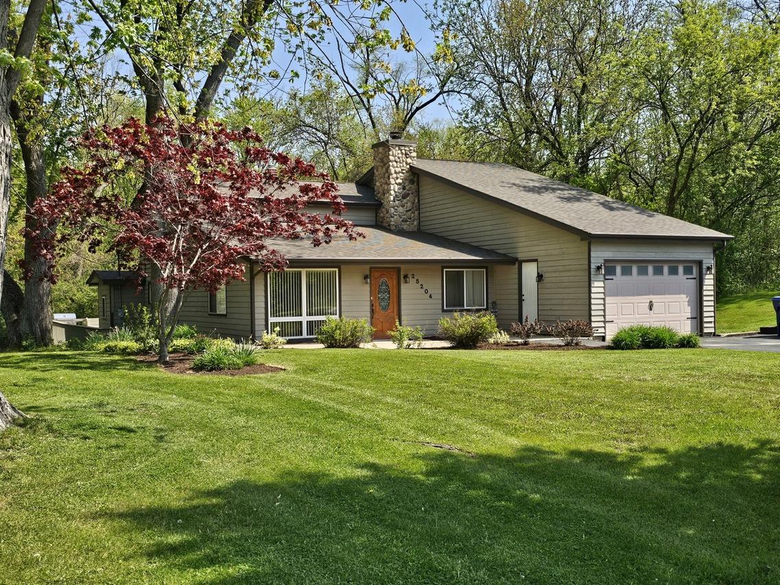 25204 W Columbia Bay Rd., Lake Villa, IL 60046