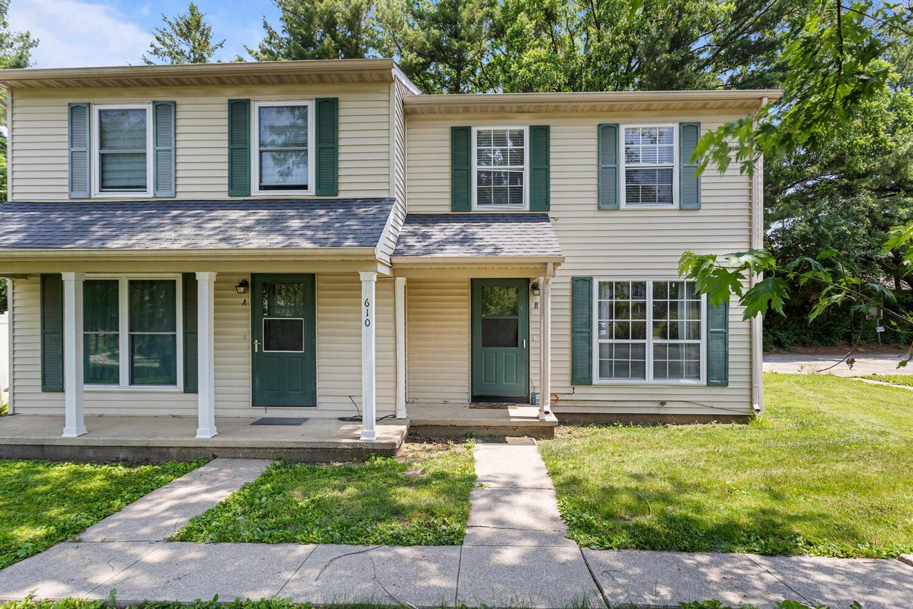 610 English Creek Ct. #B, Champaign, IL 61821