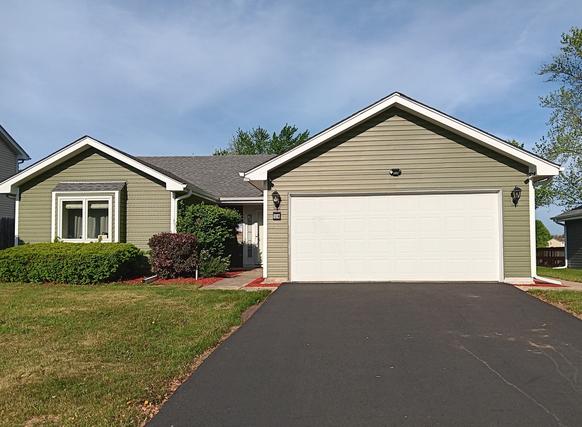 1210 Middlebury Dr., Aurora, IL 60504