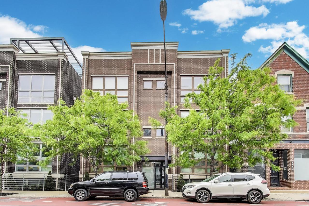 2312 W Belmont Ave. #1W, Chicago, IL 60618
