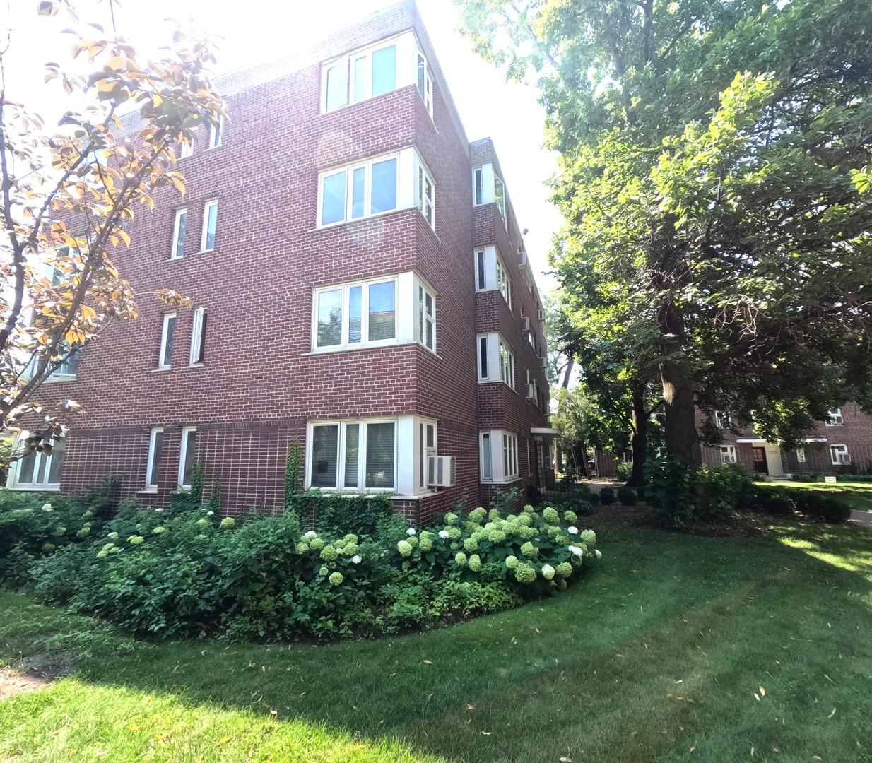 7200 Oak Ave., River Forest, IL 60305