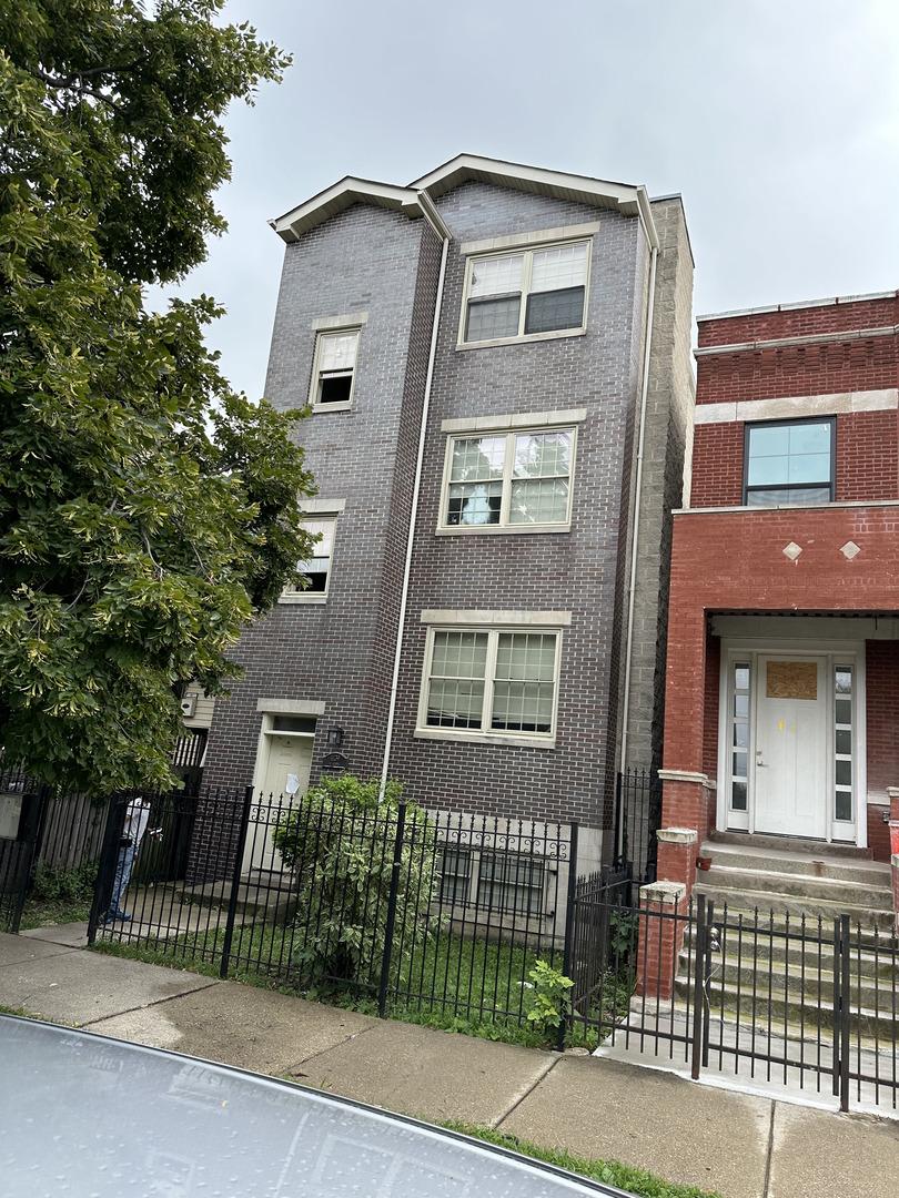 4139 W Gladys Ave., Chicago, IL 60624