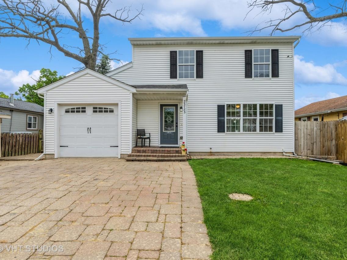 25785 W Hillside Ave., Ingleside, IL 60041