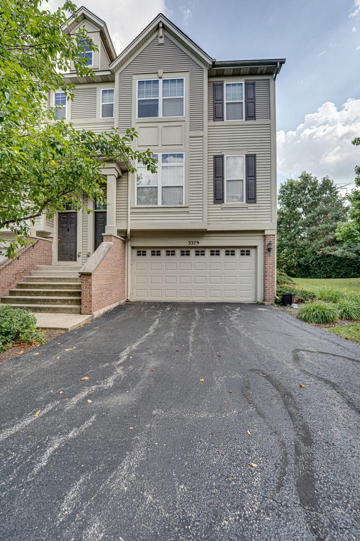 3379 Kentshire Cir., Aurora, IL 60504