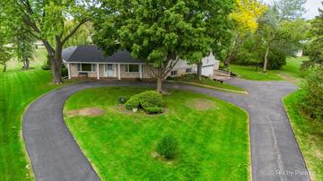 5 Canterbury Ct., South Barrington, IL 60010