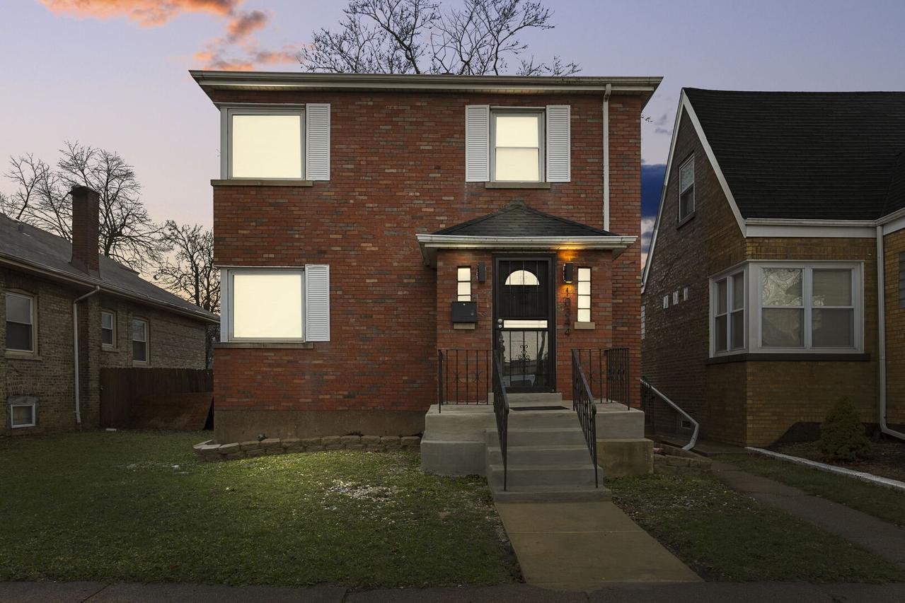 10344 S Green St., Chicago, IL 60643