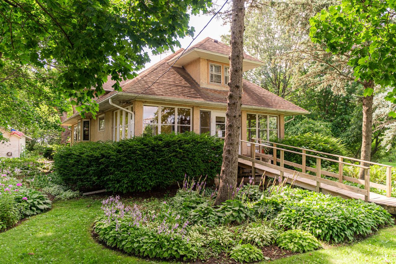 1440 E Lincoln Hwy., Dekalb, IL 60115