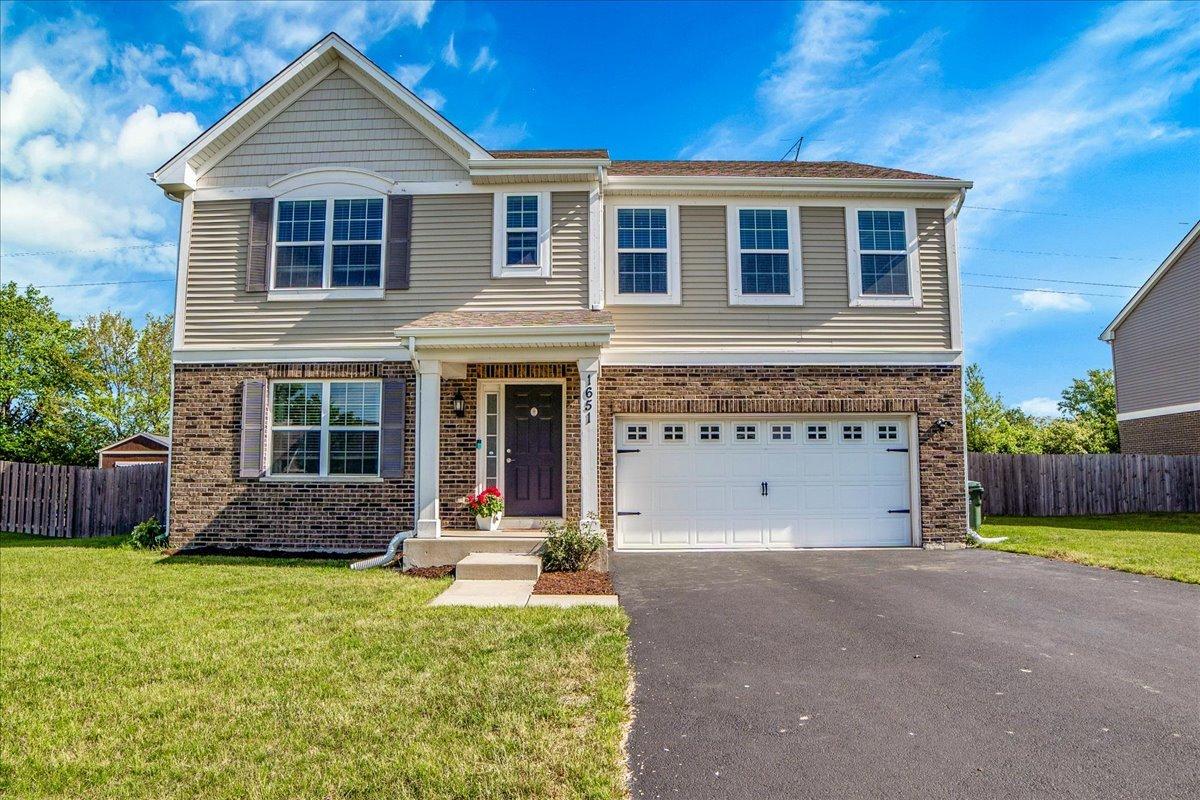 1651 Glenbrooke Ln., New Lenox, IL 60451