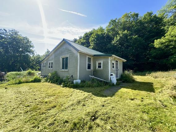 New Homes with Master Bedrooms on the 1st Floor in Wapella: September 6th to September 12th