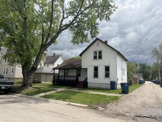 340 W Bourbonnais St., Kankakee, IL 60901