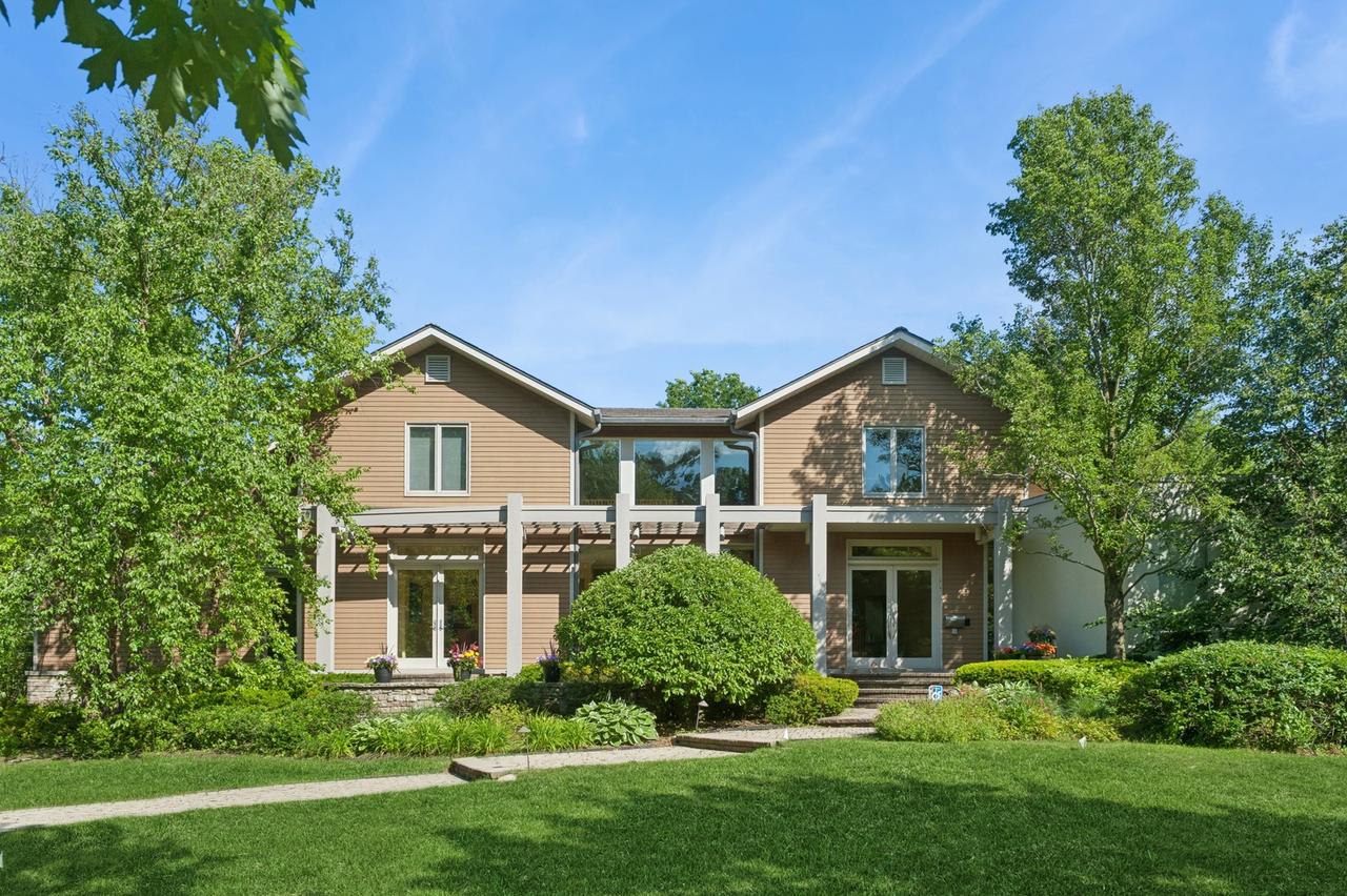 282 Linden Park Pl., Highland Park, IL 60035