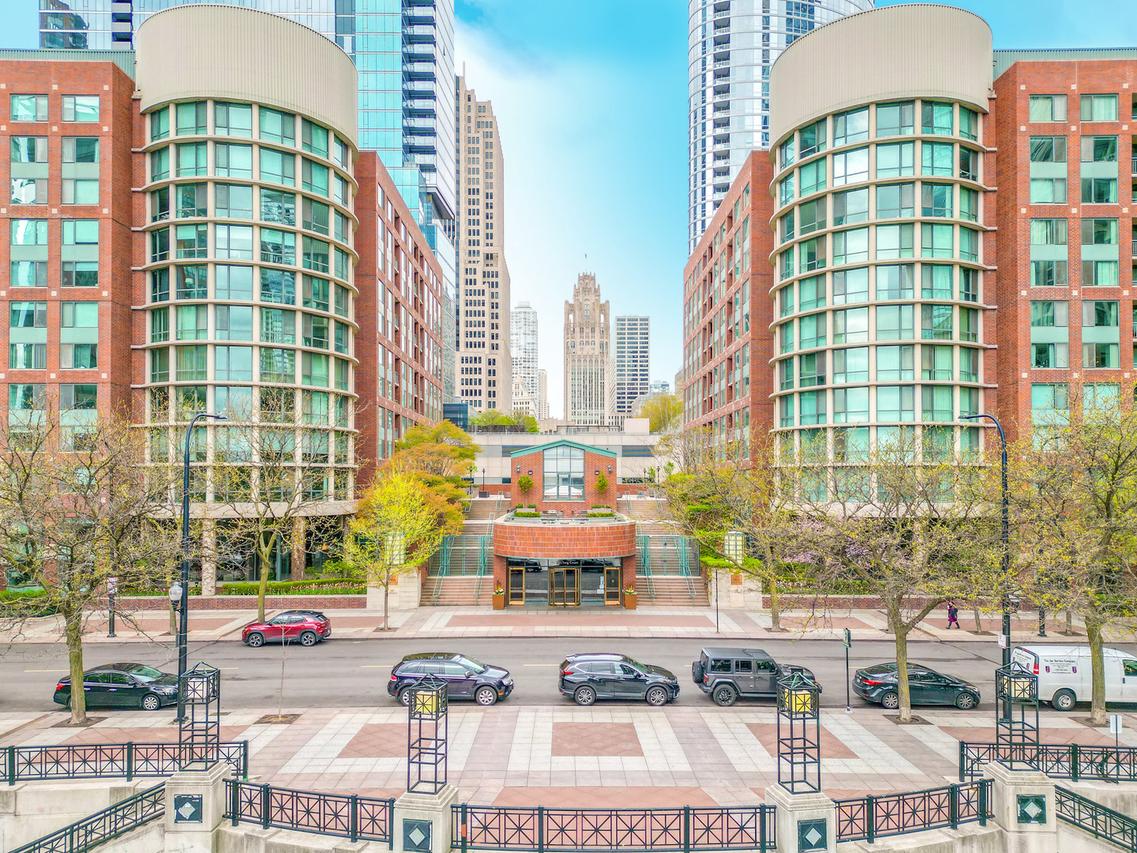 440 N Mcclurg Ct. #301, Chicago, IL 60611