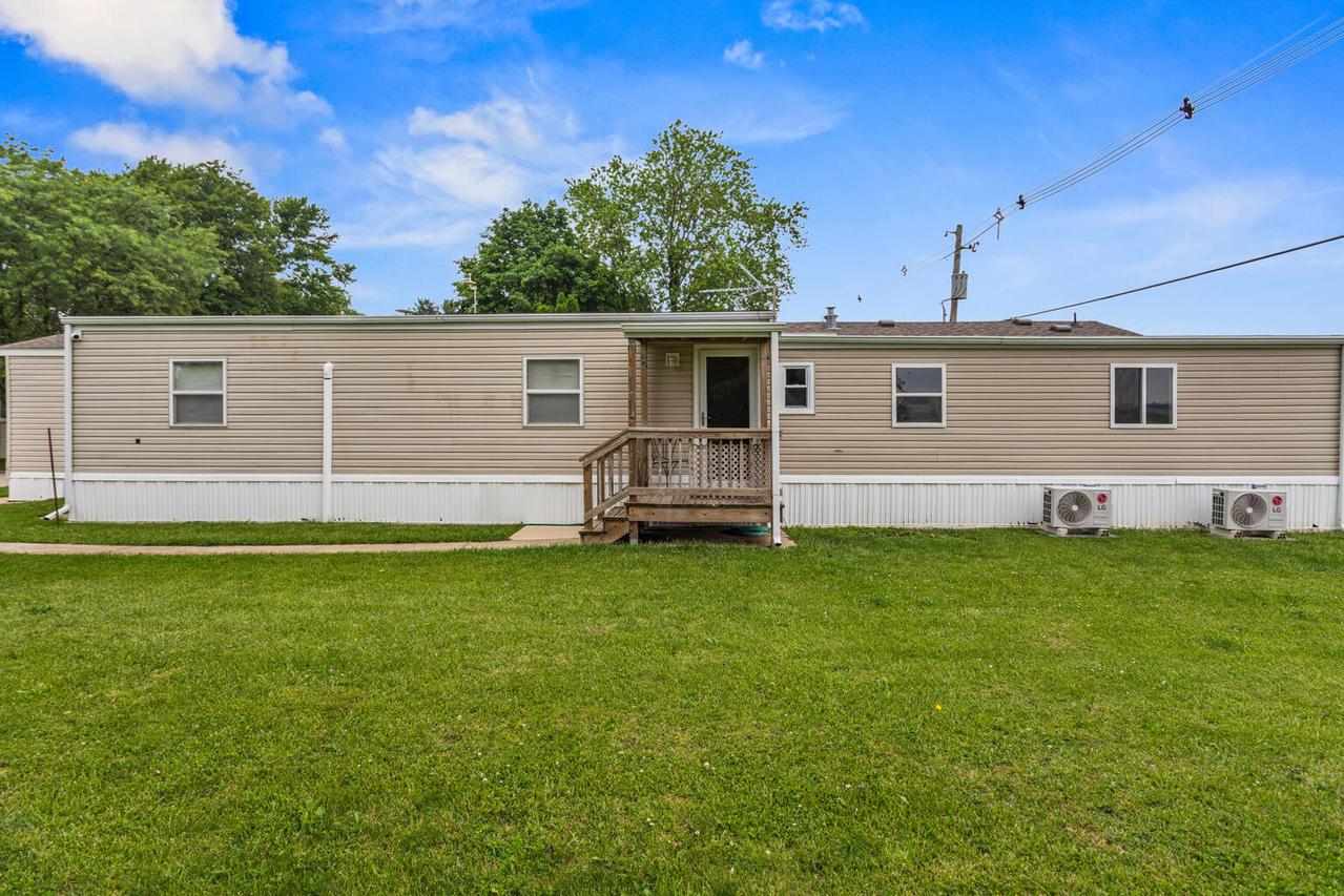 166 Randolph St., Mahomet, IL 61853