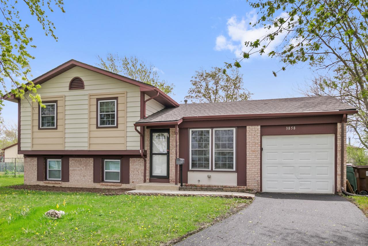 3858 Holly Ct., Country Club Hills, IL 60478
