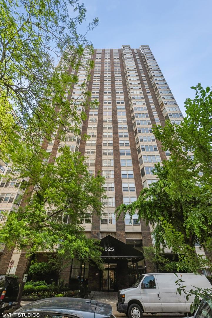 525 W Hawthorne Pl. #2701, Chicago, IL 60657