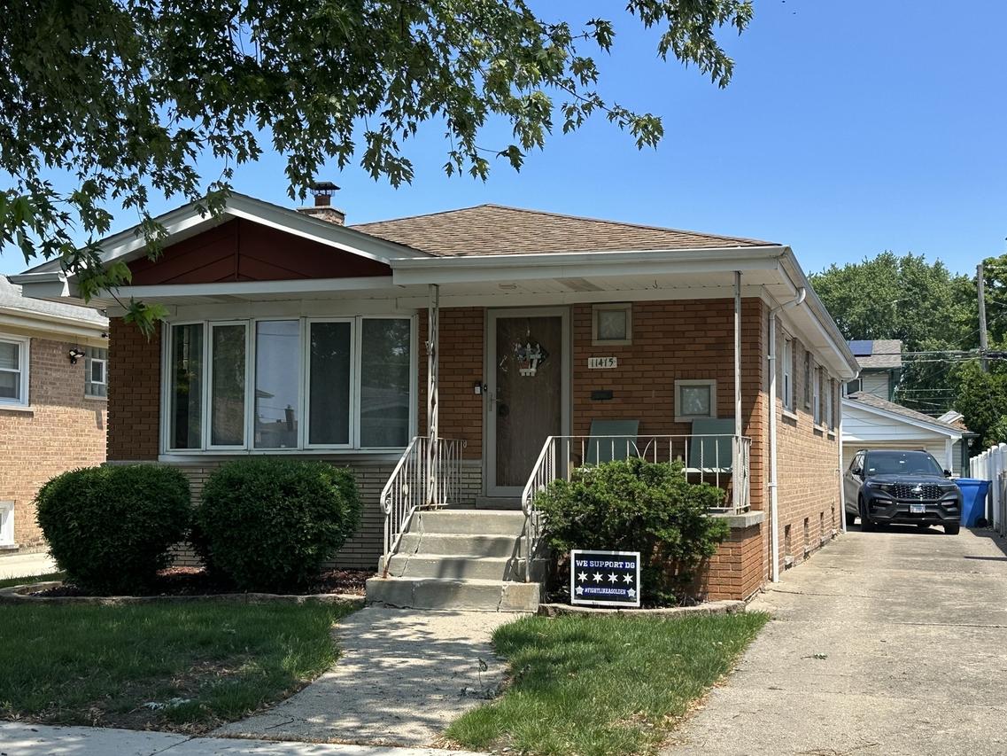 11415 S Drake Ave., Chicago, IL 60655