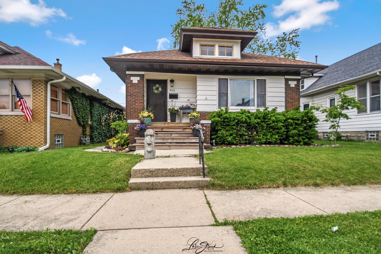905 Kelly Ave., Joliet, IL 60435