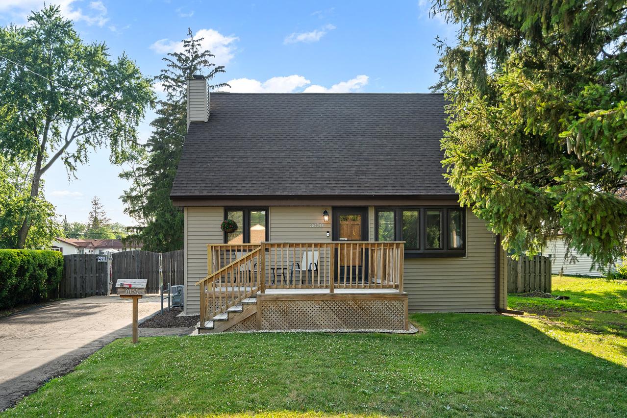 3050 Charles St., Melrose Park, IL 60164