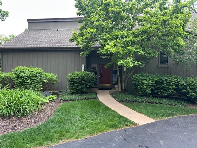 640 Old Barn Rd. #D, Lake Barrington, IL 60010