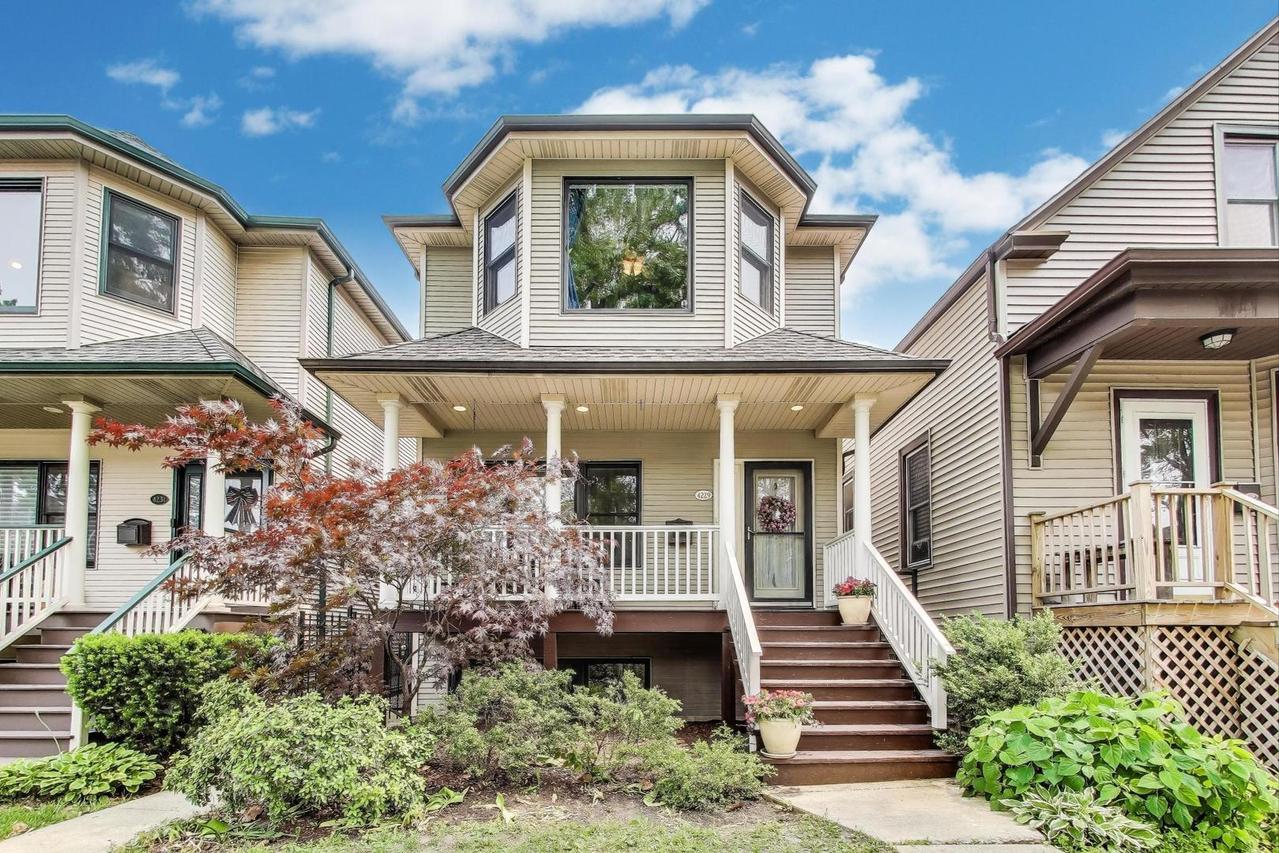 4229 N Albany Ave., Chicago, IL 60618
