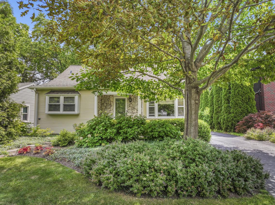 1339 N Dunton Ave., Arlington Heights, IL 60004