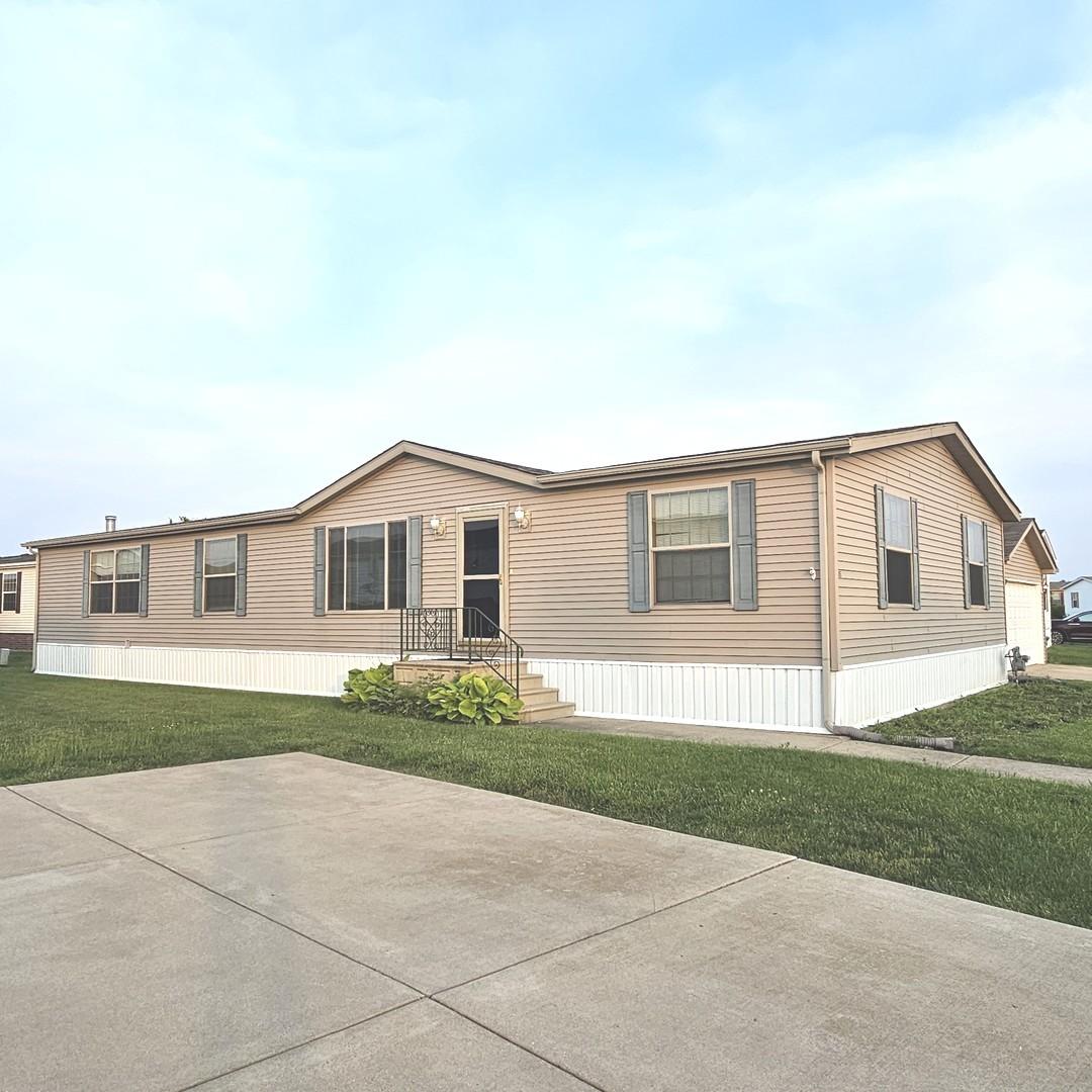 685 Princewood #421, Manteno, IL 60950
