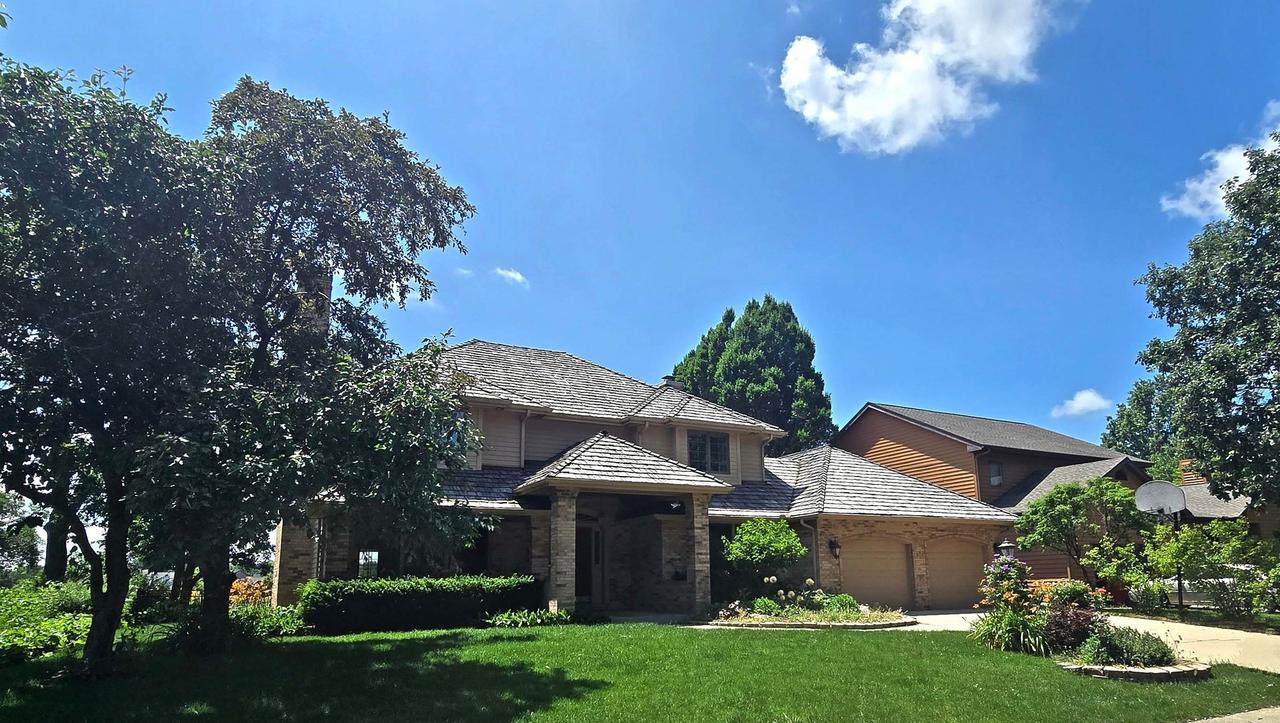 2903 Prairie Meadow Dr., Champaign, IL 61822