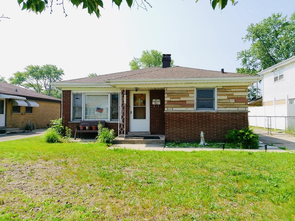 3923 153rd St., Midlothian, IL 60445