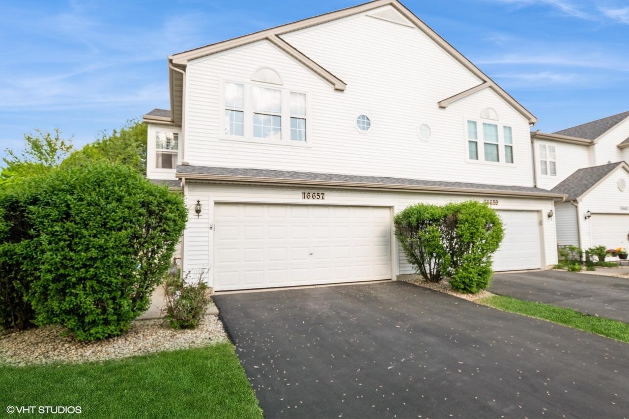 16657 S Windsor Ln., Lockport, IL 60441