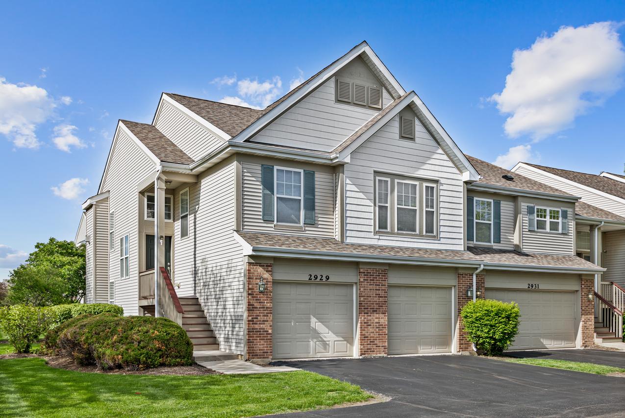 2929 Saganashkee Ln., Naperville, IL 60564