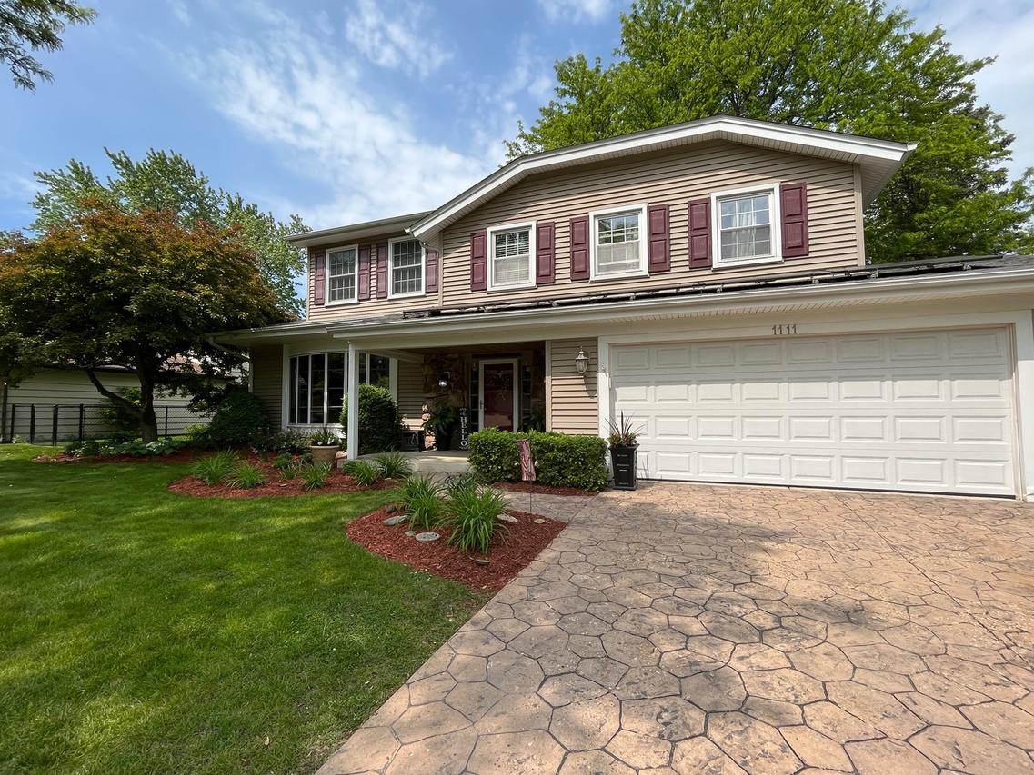 1111 Juniper Pkwy., Libertyville, IL 60048