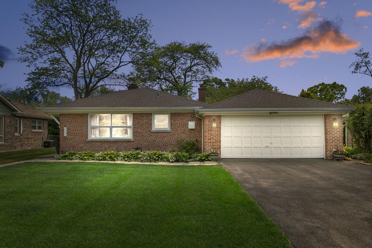 1717 Dundee Rd., Northbrook, IL 60062