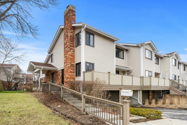 1012 Sussex Dr., Northbrook, IL 60062