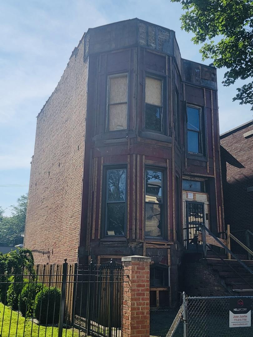 3362 S Giles Ave., Chicago, IL 60616