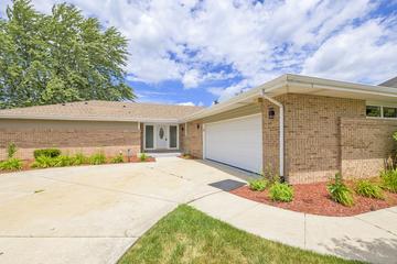 9836 Circle Pkwy., Palos Park, IL 60464