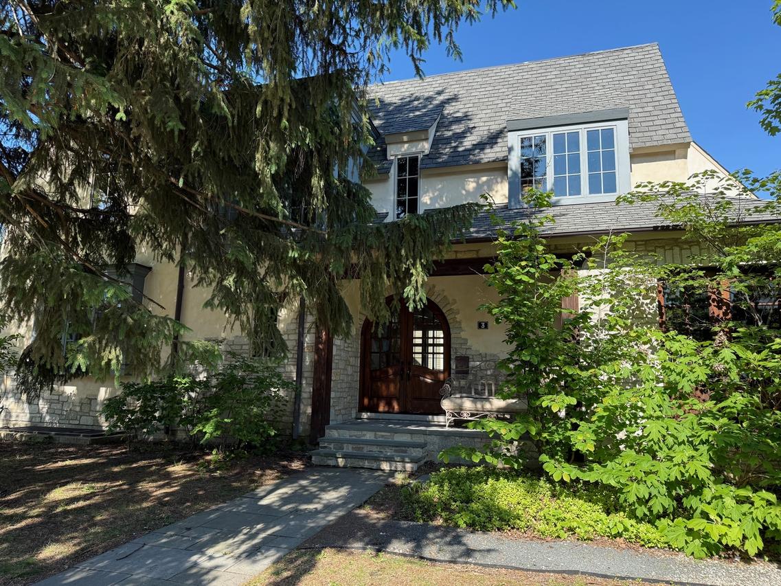 3 S Ewing St., Naperville, IL 60540