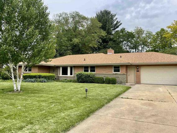 1915 Greenfield Ln., Rockford, IL 61107