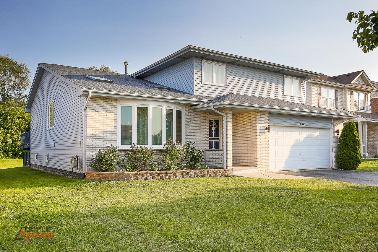 5013 180th St., Country Club Hills, IL 60478