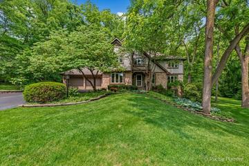 5N538 Hidden Springs Dr., St. Charles, IL 60175