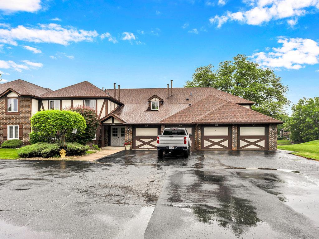 15704 Orlan Brook Dr. #163, Orland Park, IL 60462