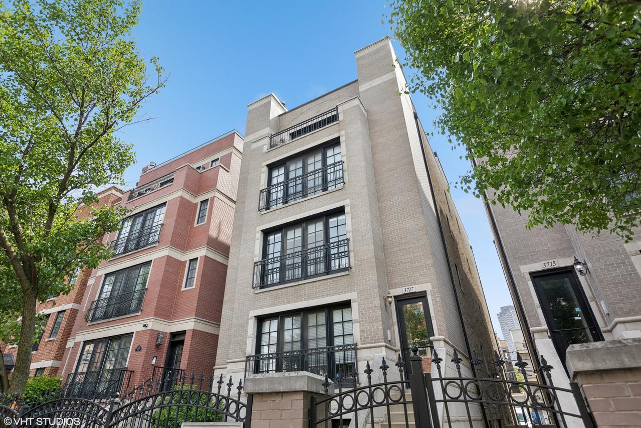3717 N Wilton Ave. #1, Chicago, IL 60613