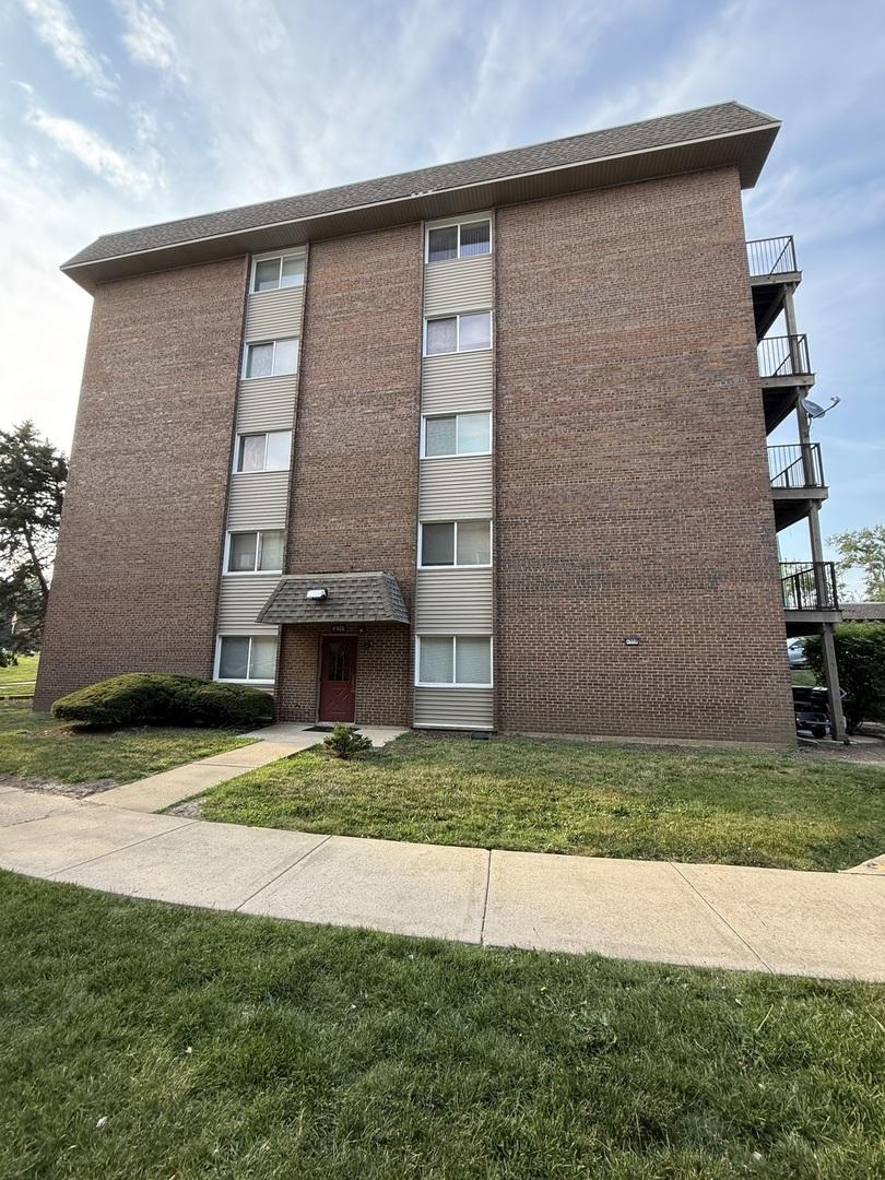 4508 Beau Monde Dr. #5, Lisle, IL 60532