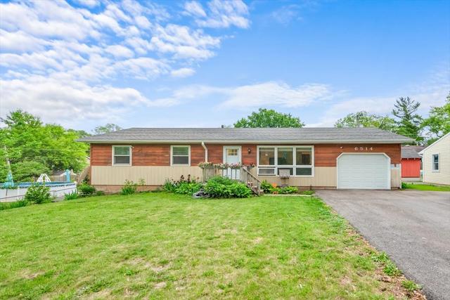 6514 Silver Lake Rd., Cary, IL 60013