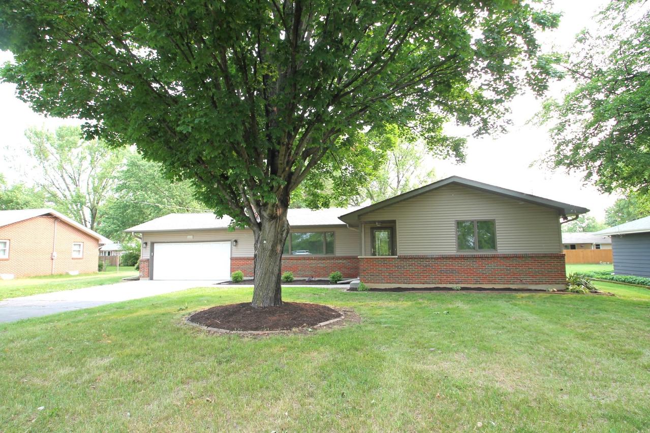 1029 E Main St., Rockton, IL 61072