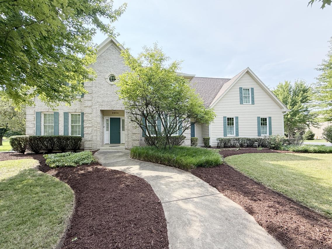 2254 Kings Ct., Geneva, IL 60134
