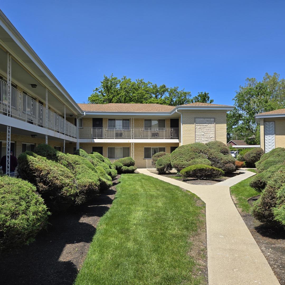 1041 N Northwest Hwy. #A4, Park Ridge, IL 60068