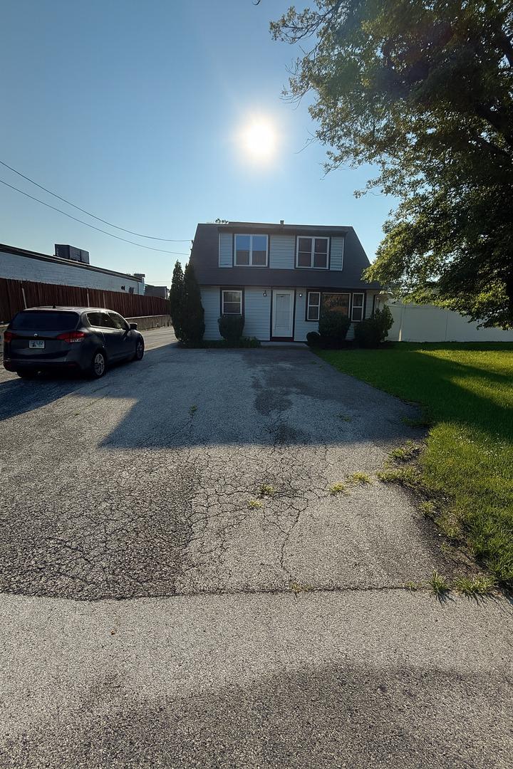 15921 Long Ave., Oak Forest, IL 60452