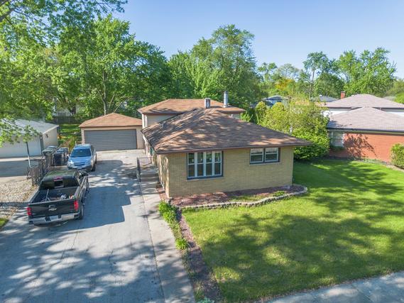 34 E 159th St., South Holland, IL 60473