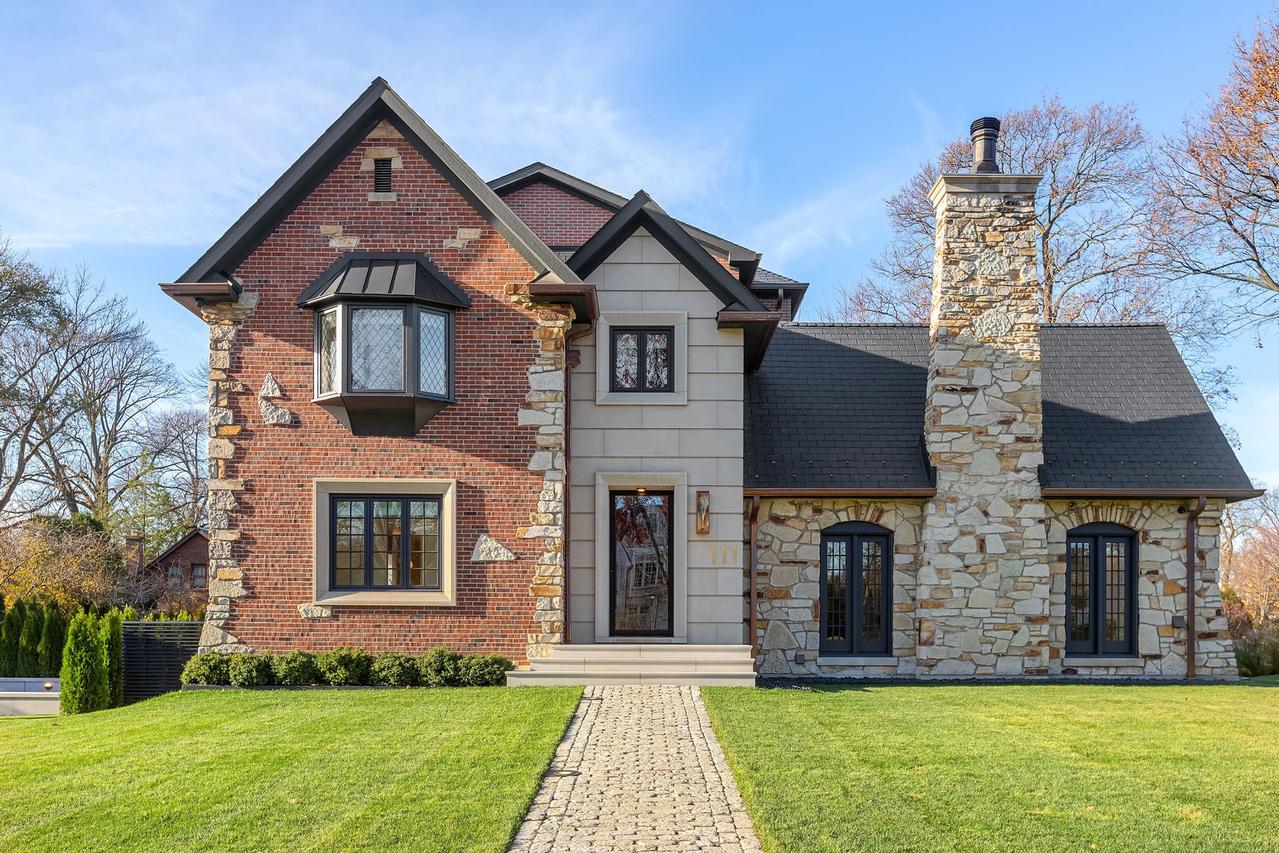 111 Oxford Rd., Kenilworth, IL 60043